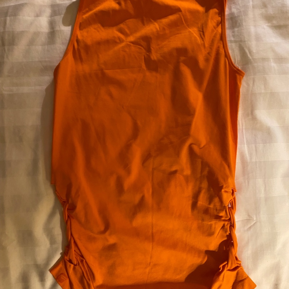 Fabletics workout tank top - Picture 2 of 3